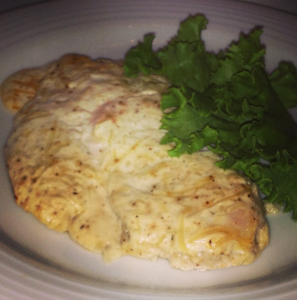 Garlic Parmesan Chicken Healthy Garlic Parmesan Chicken - Get the recipe at http://HeidiPowell.net/2522