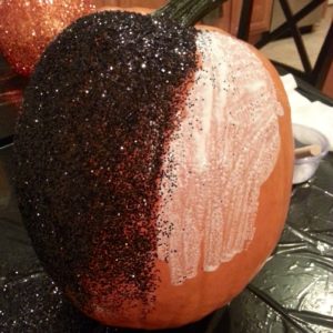 Celebrity Trainer Heidi Powell's awesome glitter pumpkins. See more at http://heidipowell.net/?p=4142 Celebrity Trainer Heidi Powell's awesome glitter pumpkins. See more at http://heidipowell.net/?p=4142