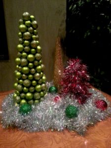 Decorating Christmas Tree Craft #HeidiPowell #ChristmasCrafts #DecorativeTrees