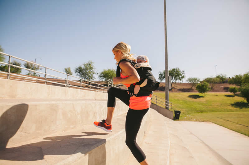 running baby carrier