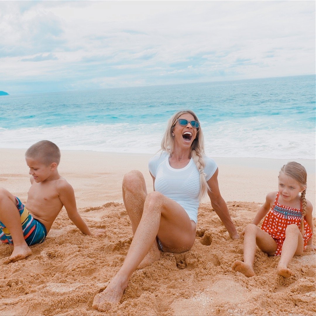 BEACH BABES FAMILY FUN WORKOUT FOR KIDS - Heidi Powell.