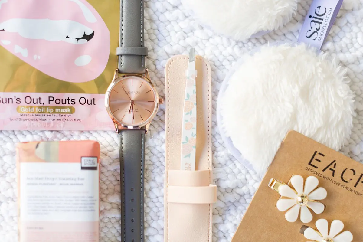 Spring Must-Haves: FabFitFun Review - Heidi Powell