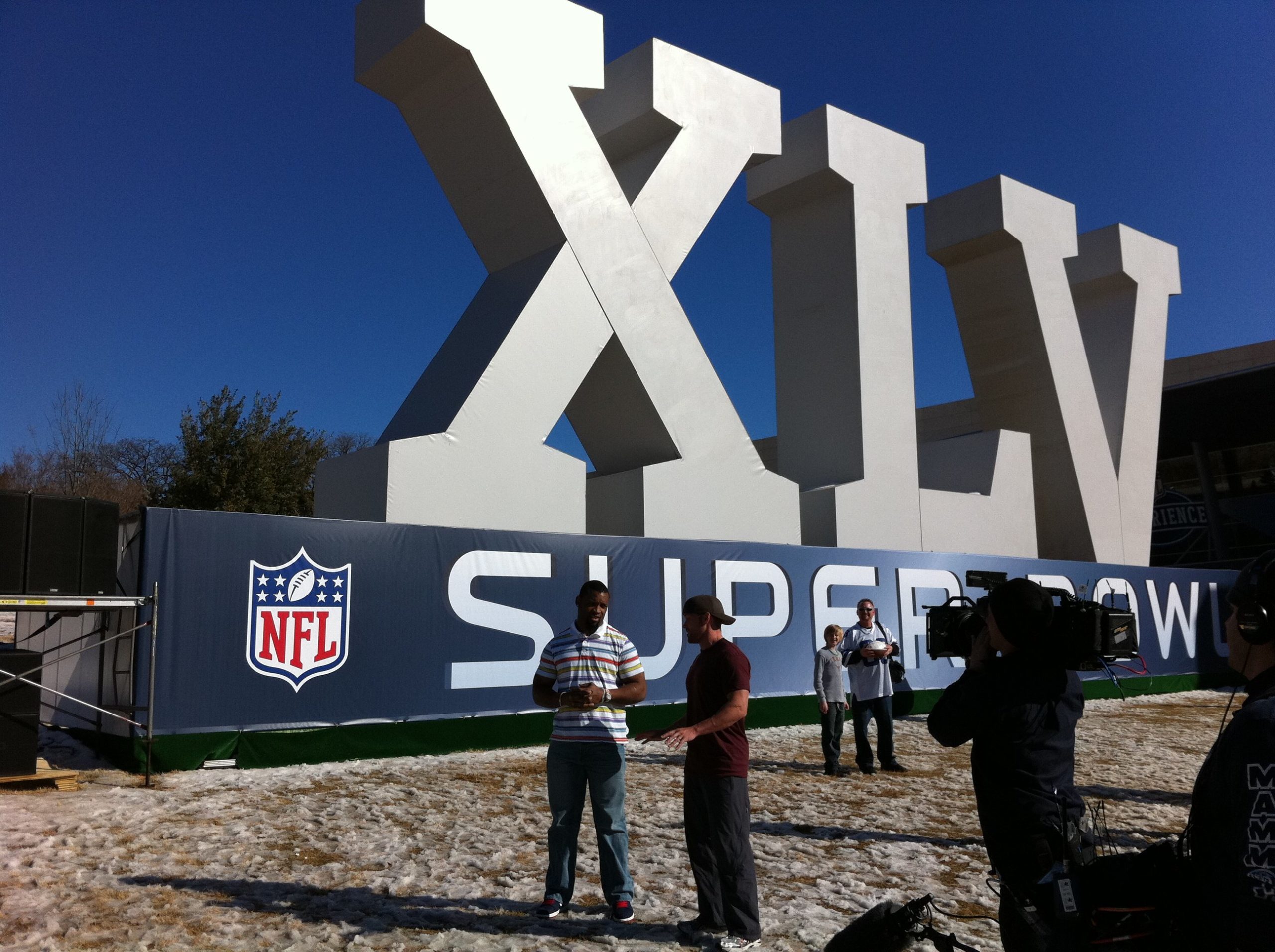 Hubby Chris Powell at SuperBowl XLV during the filming of Extreme Makeover: Weight Loss Edition - Learn more at https://heidipowell.net/340